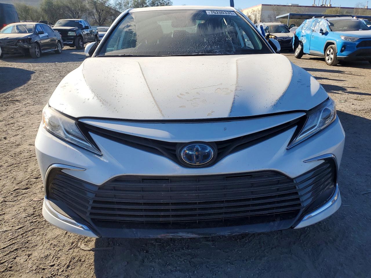 2021 TOYOTA CAMRY XLE photo 9