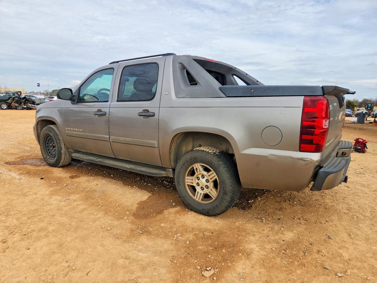 2008 CHEVROLET AVALANCHE C1500 photo 2