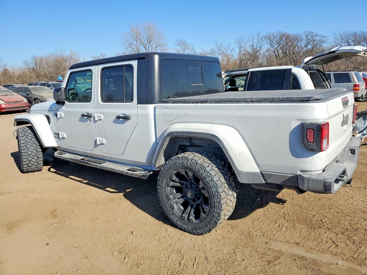 2021 JEEP GLADIATOR SPORT photo 2