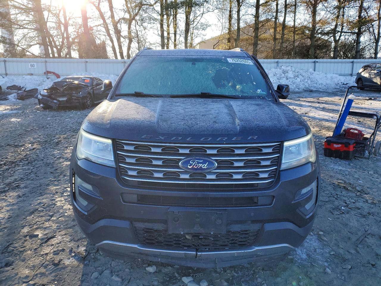 2017 FORD EXPLORER XLT photo 13