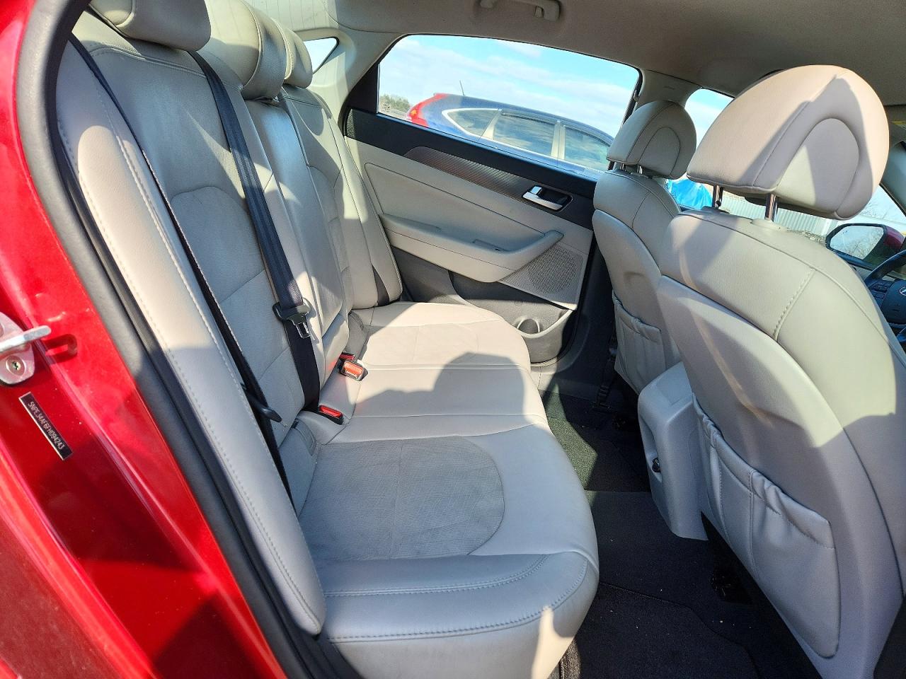 2015 HYUNDAI SONATA SPORT photo 28