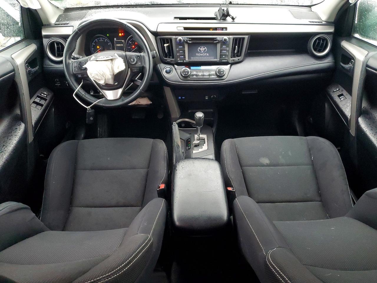 2018 TOYOTA RAV4 XLE photo 15
