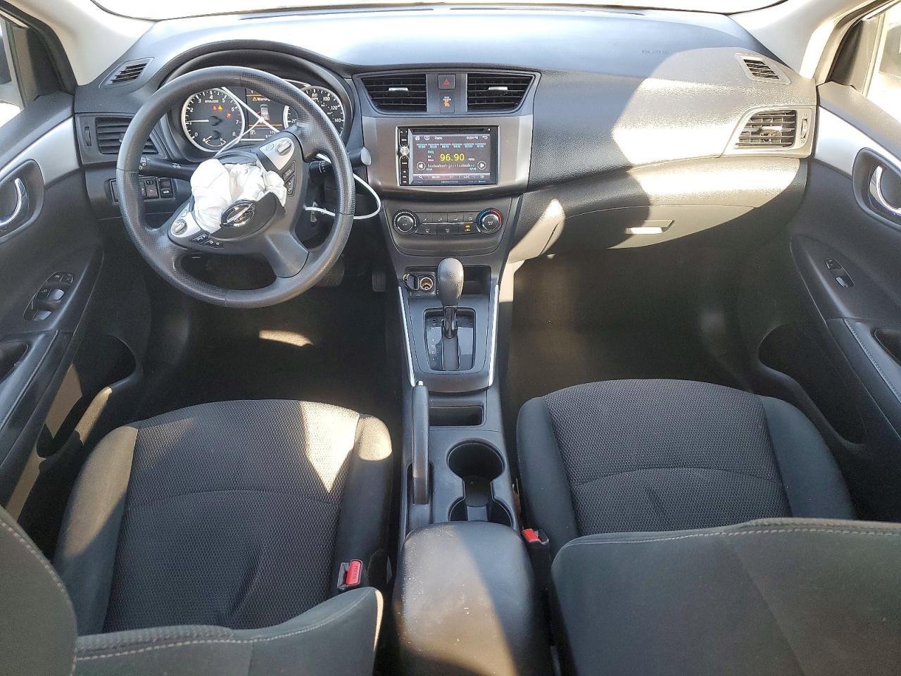 2019 NISSAN SENTRA S photo 15
