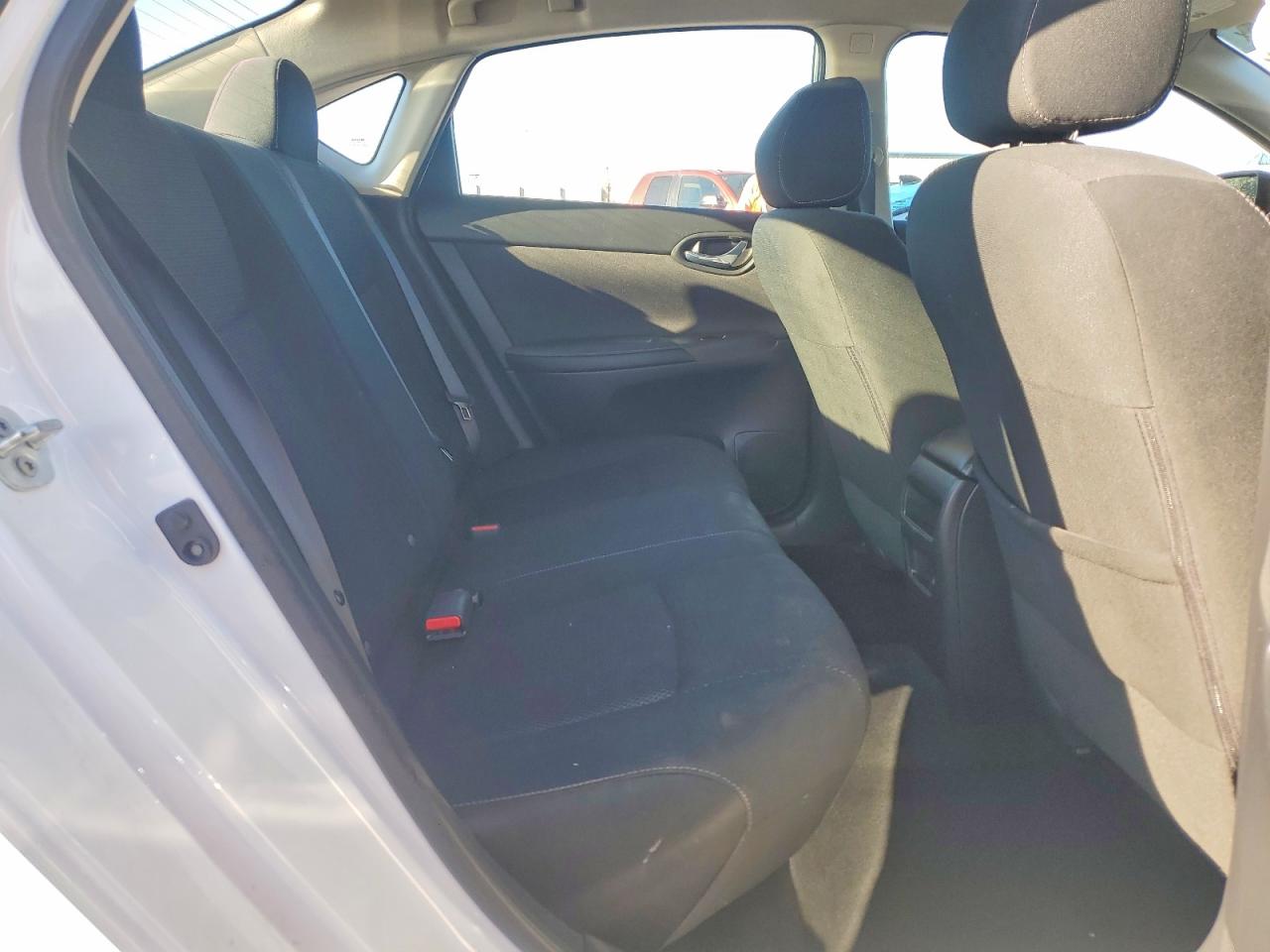 2019 NISSAN SENTRA S photo 19