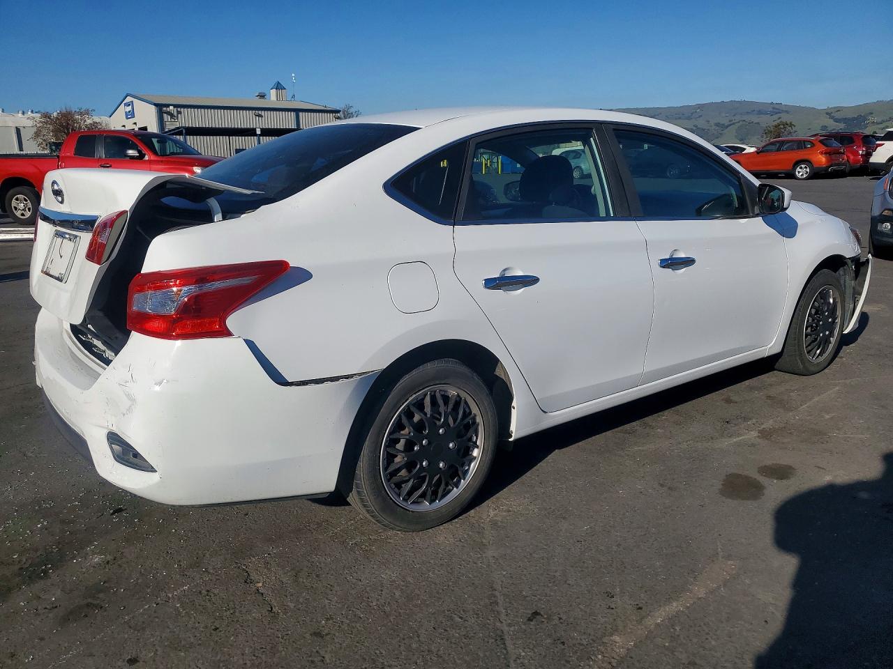 2019 NISSAN SENTRA S photo 5