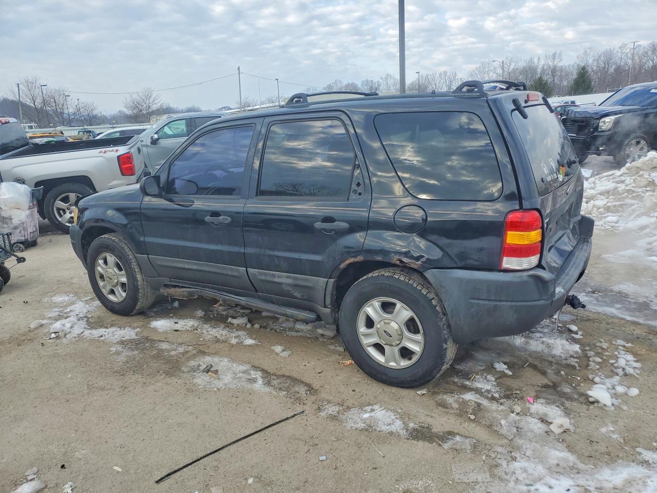 2003 FORD ESCAPE XLT photo 4