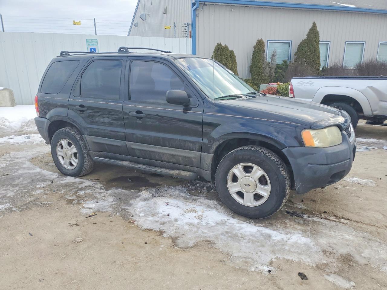 2003 FORD ESCAPE XLT photo 10