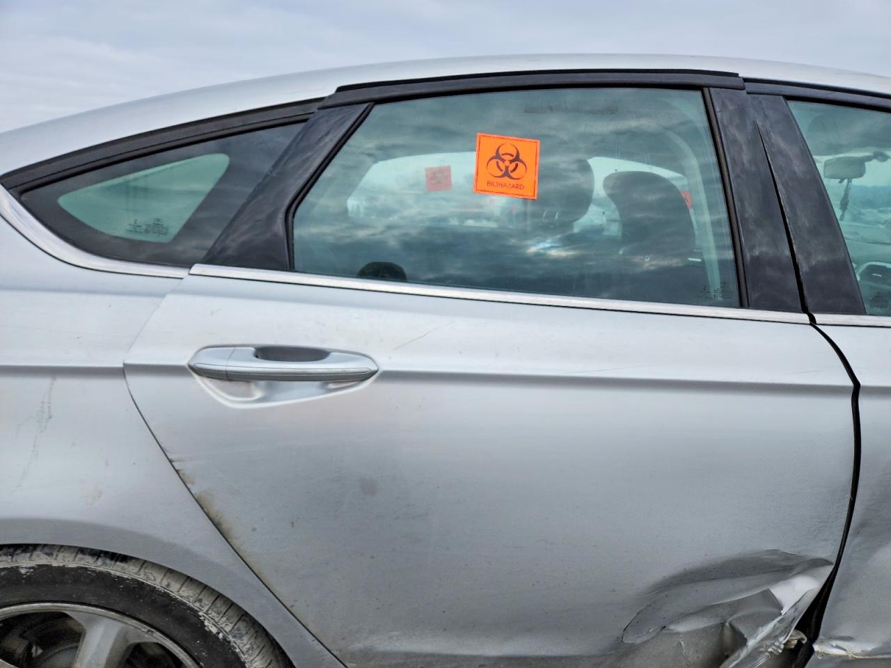 2015 FORD FUSION SE photo 19