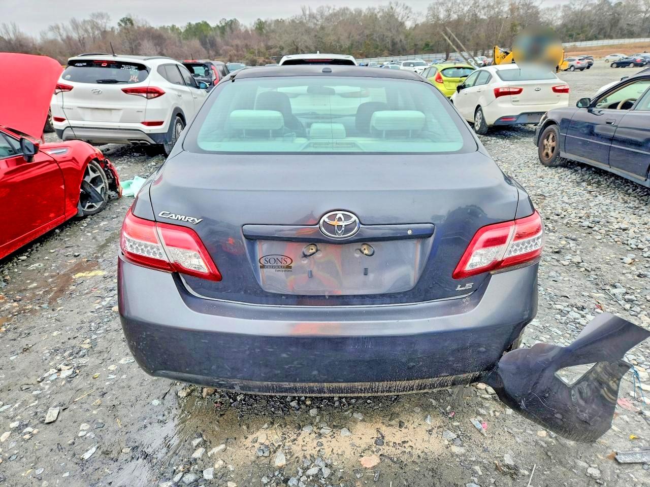 2011 TOYOTA CAMRY BASE photo 6