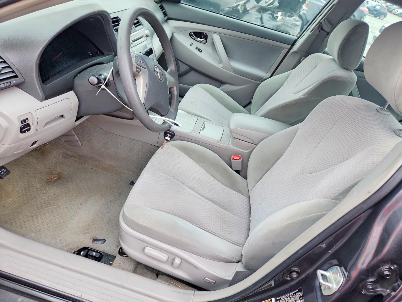 2011 TOYOTA CAMRY BASE photo 7