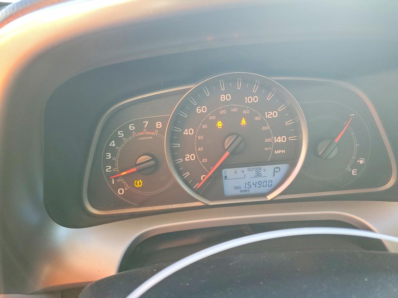 2014 TOYOTA RAV4 LE photo 9