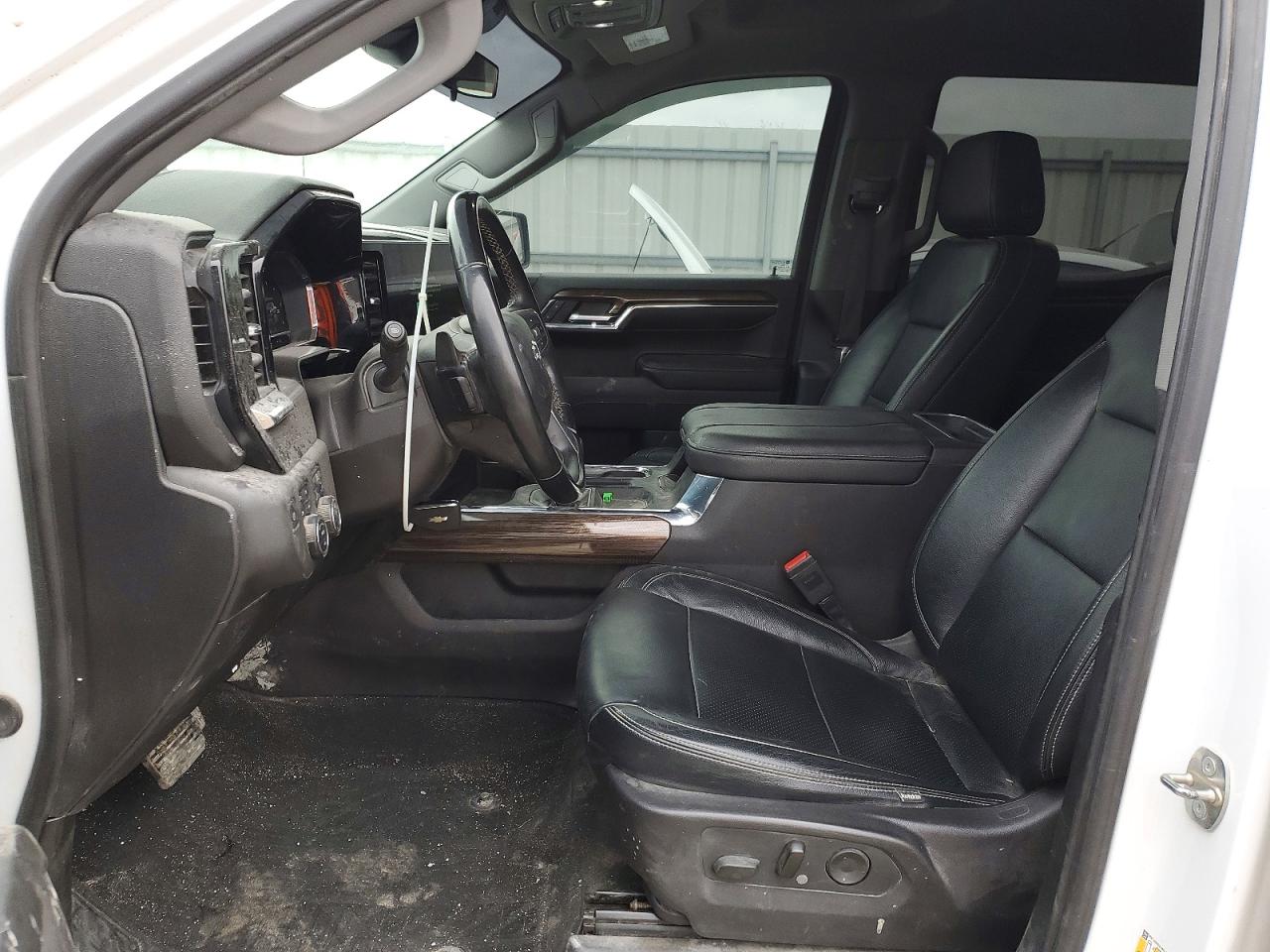 2024 CHEVROLET SILVERADO K1500 LT TRAIL BOSS photo 13