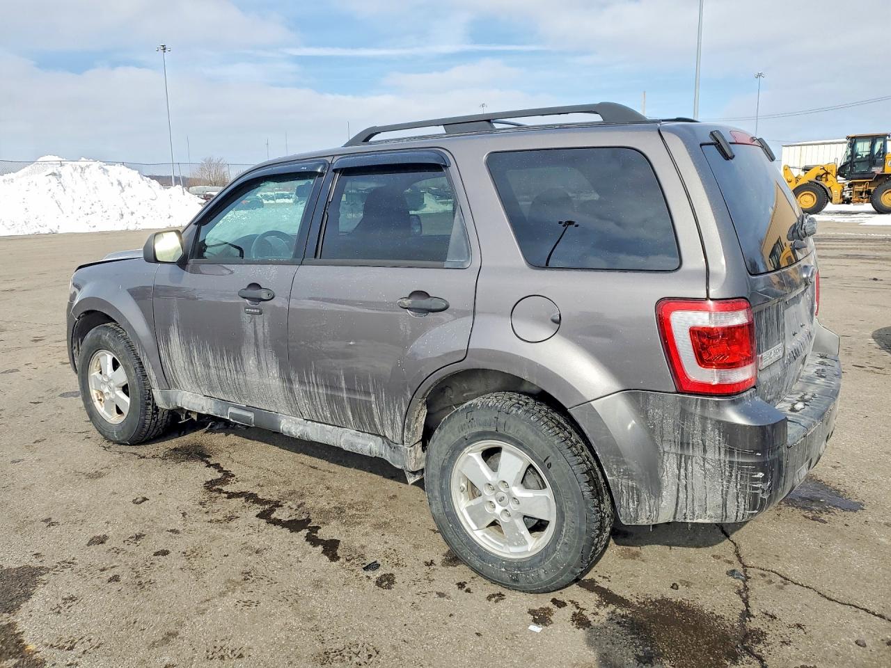 2012 FORD ESCAPE XLT photo 3