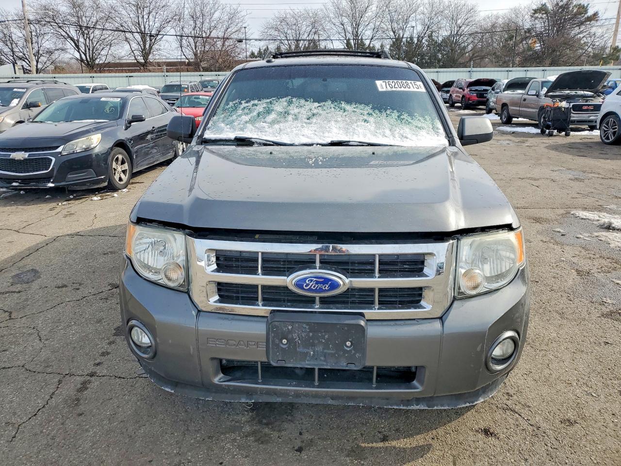 2012 FORD ESCAPE XLT photo 9