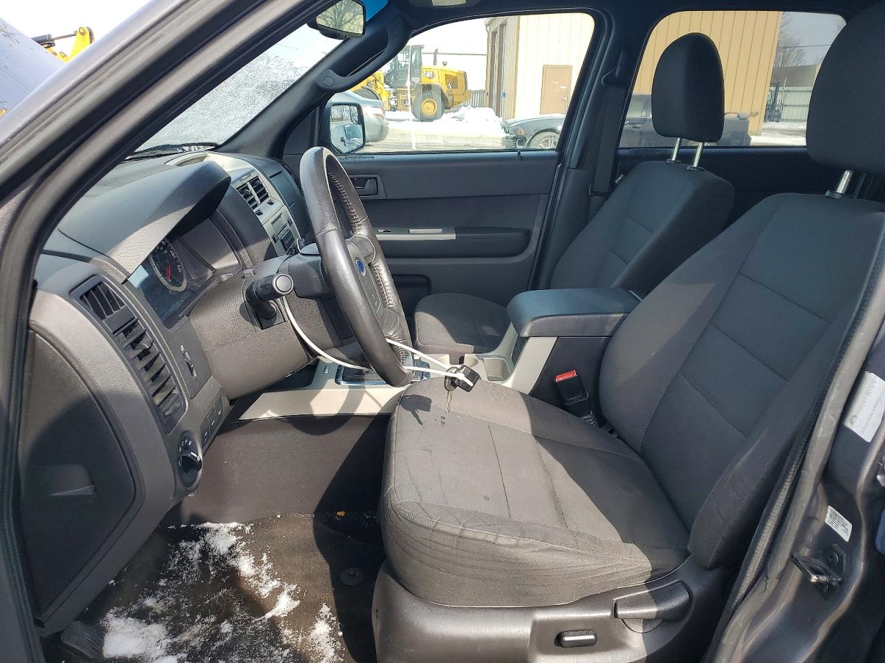 2012 FORD ESCAPE XLT photo 13