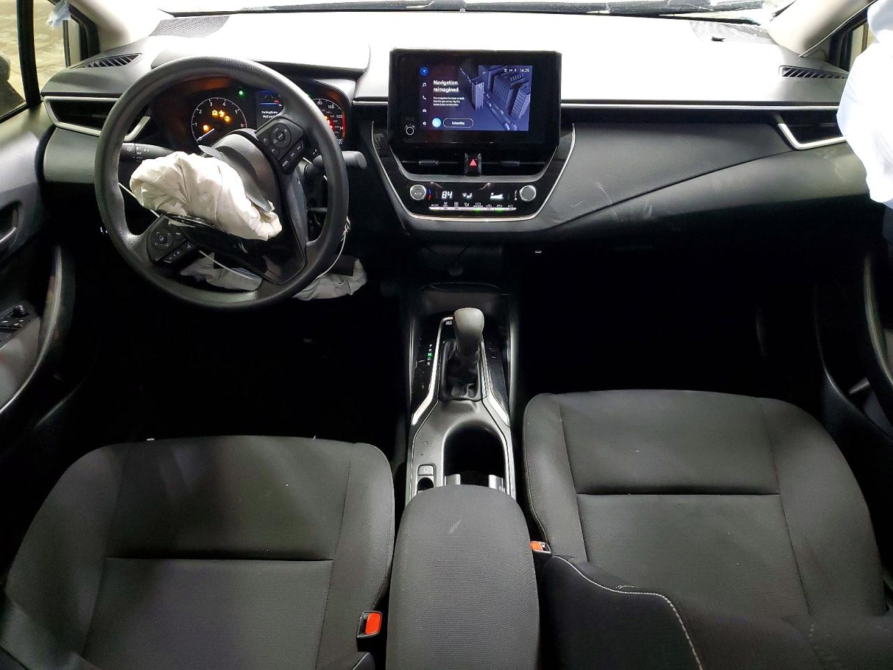 2024 TOYOTA COROLLA photo 8