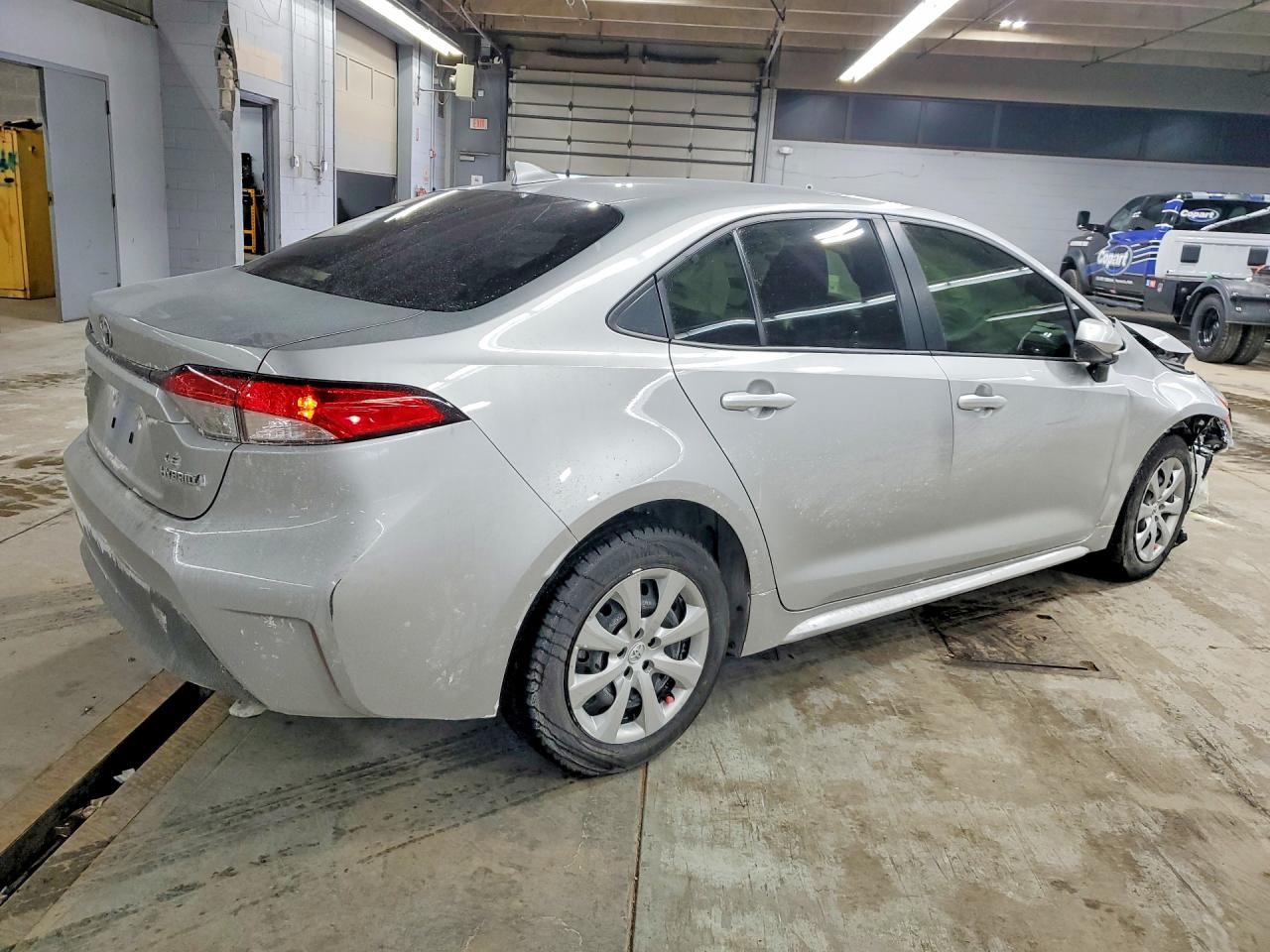 2024 TOYOTA COROLLA photo 3