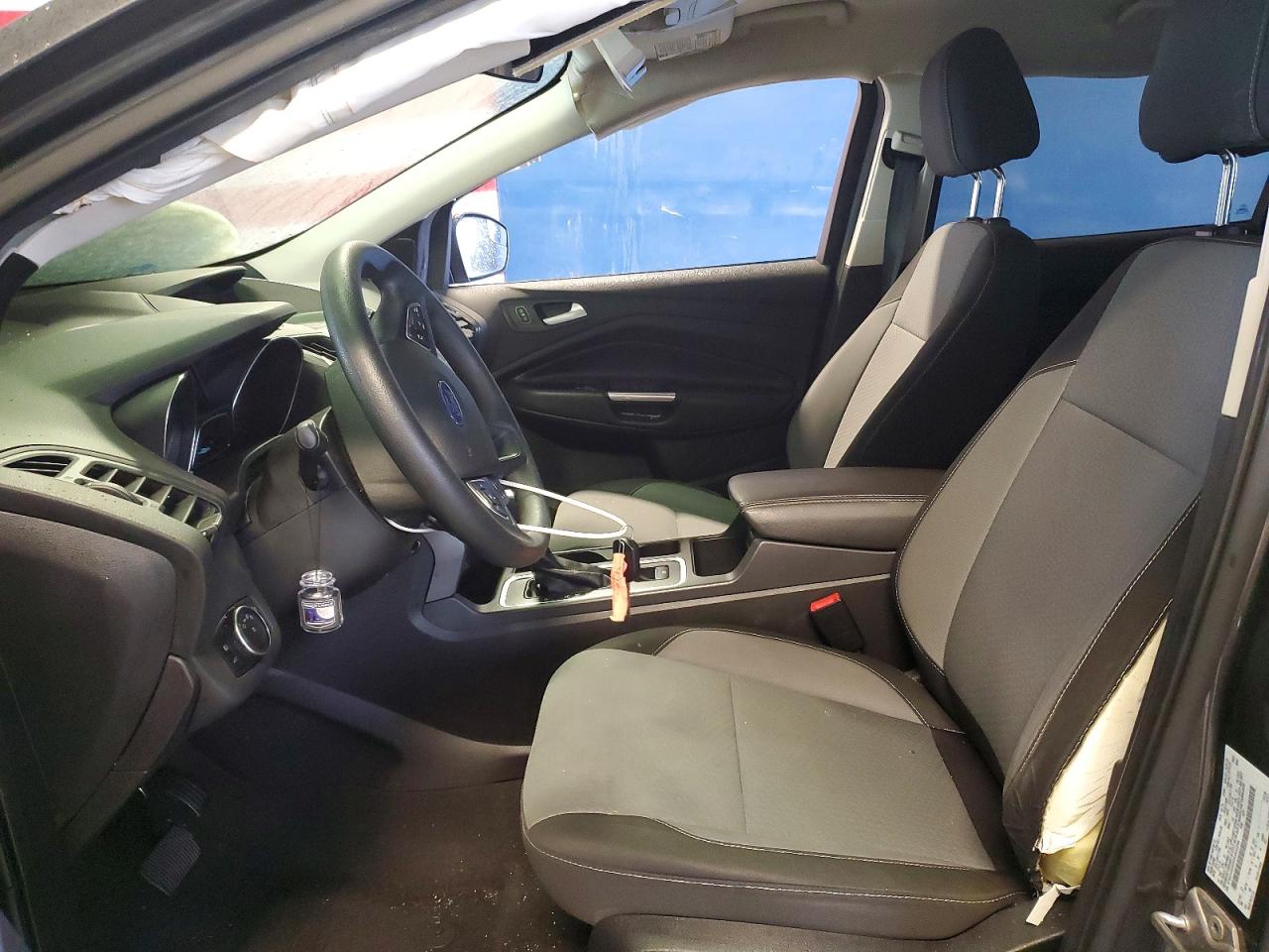 2017 FORD ESCAPE SE photo 13