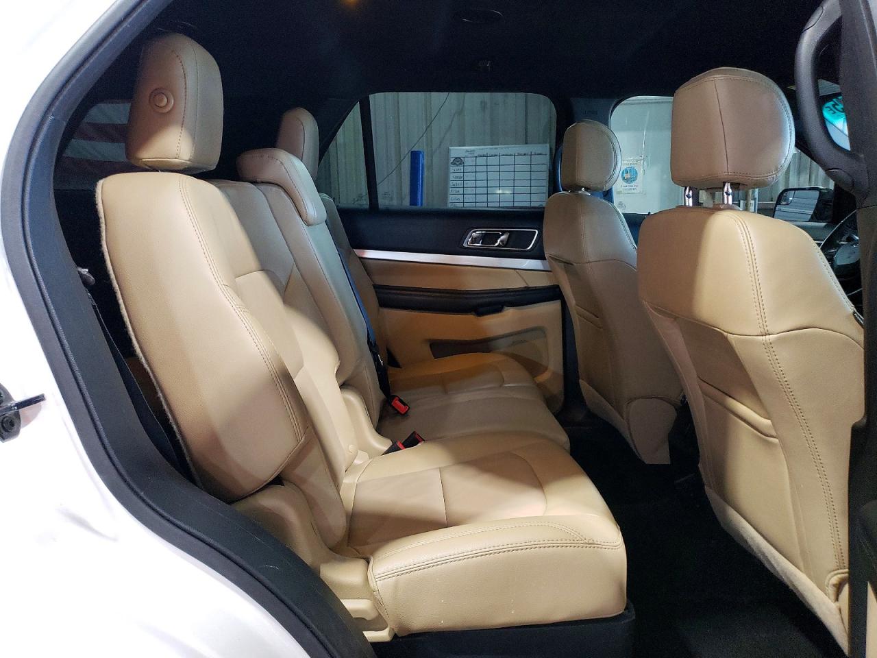 2016 FORD EXPLORER XLT photo 21
