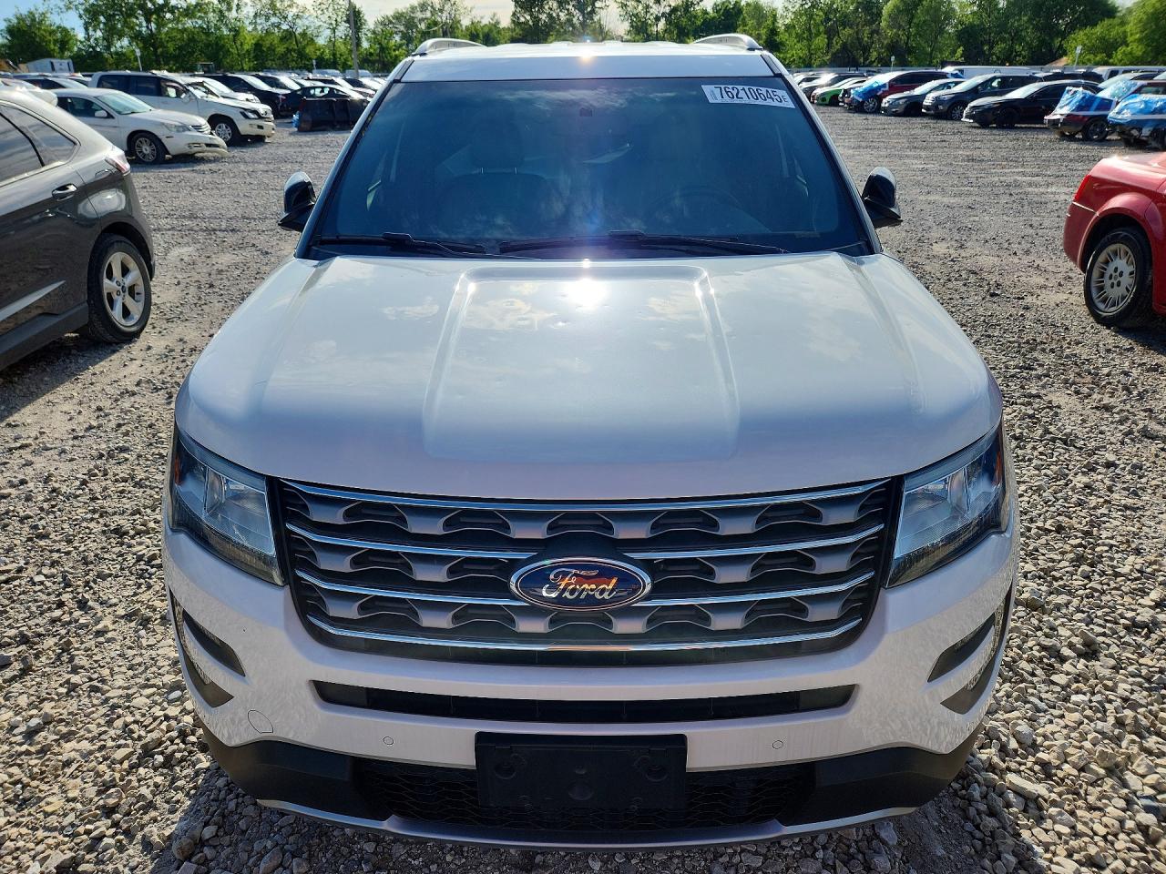 2016 FORD EXPLORER XLT photo 9