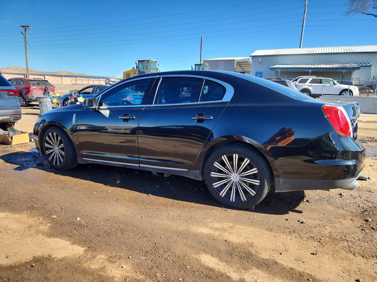 2009 LINCOLN MKS photo 2