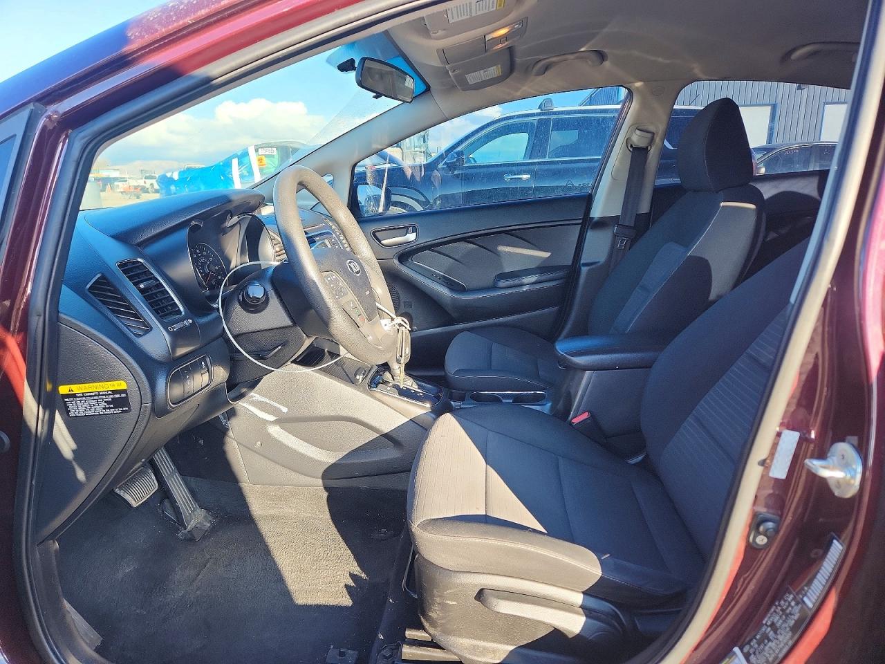 2017 KIA FORTE LX photo 13