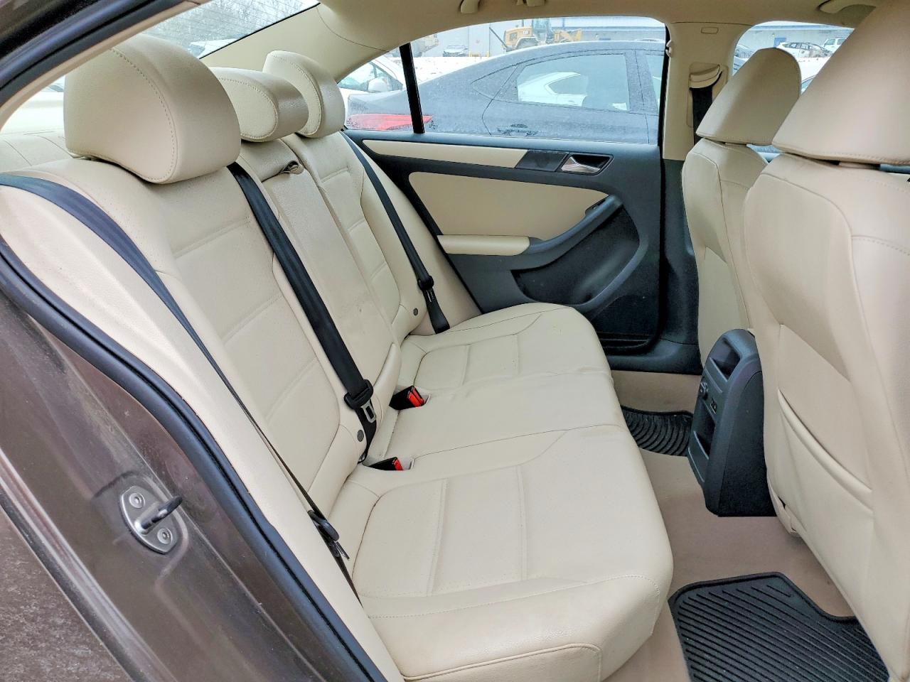 2011 VOLKSWAGEN JETTA SE photo 19