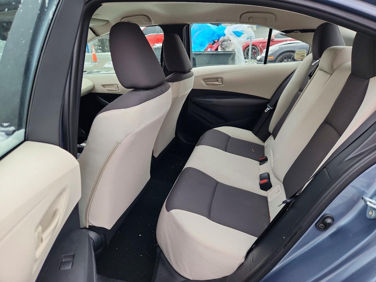 2025 TOYOTA COROLLA LE photo 10