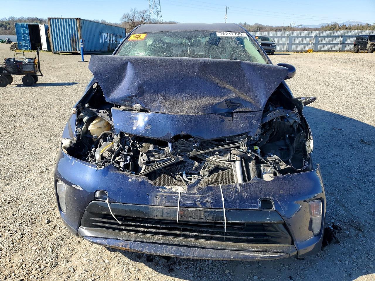 2015 TOYOTA PRIUS photo 5