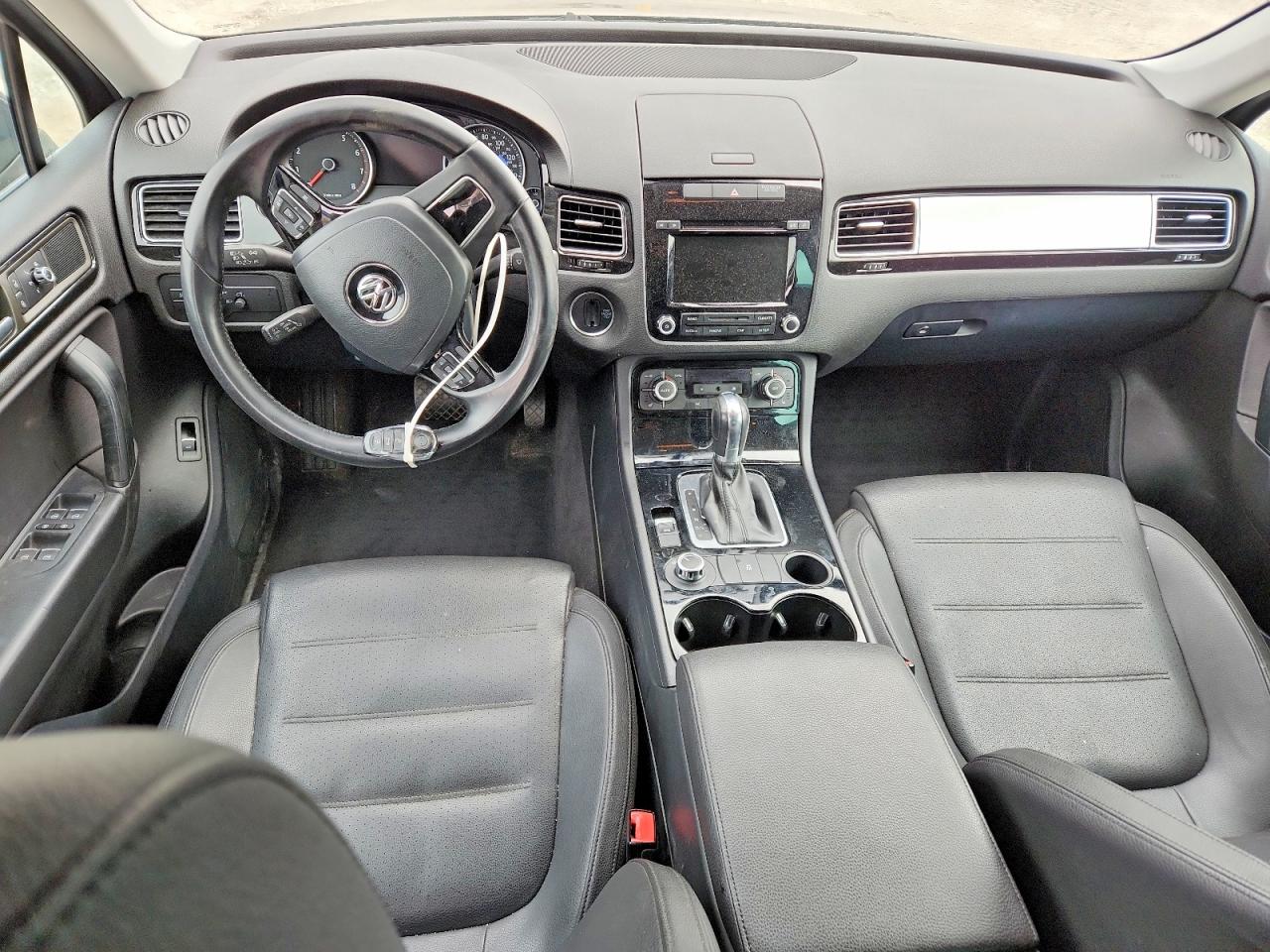 2014 VOLKSWAGEN TOUAREG V6 photo 15