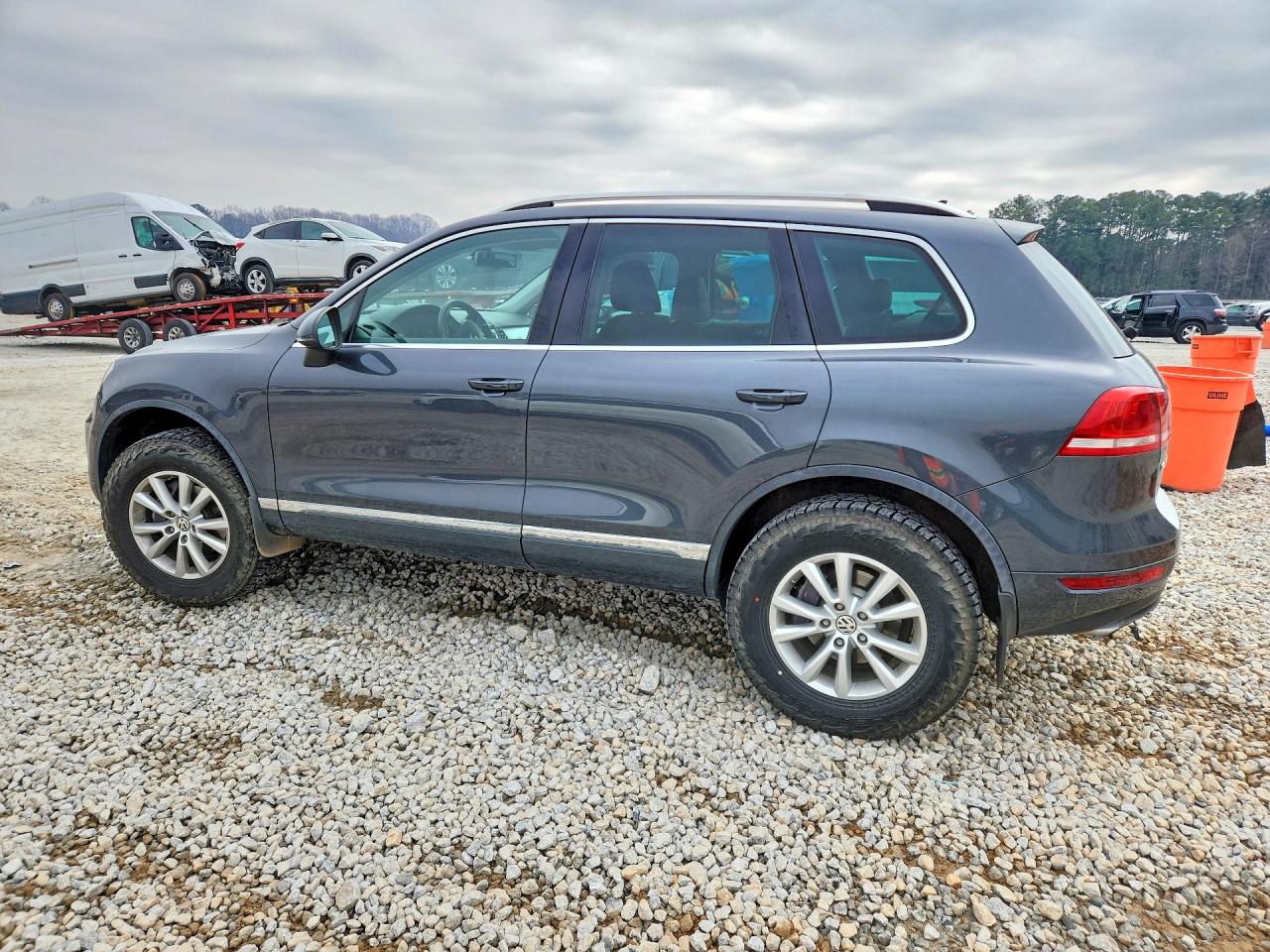 2014 VOLKSWAGEN TOUAREG V6 photo 3