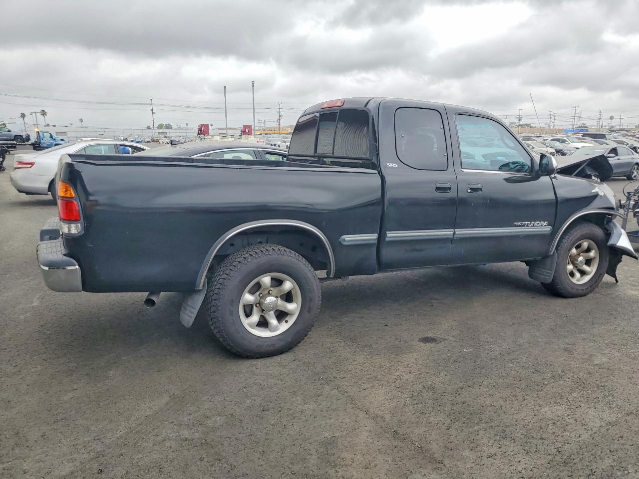 2000 TOYOTA TUNDRA SR5 photo 5