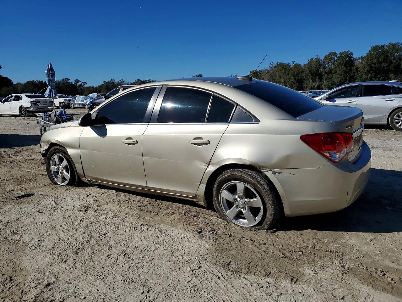 2016 CHEVROLET CRUZE LIMITED LT photo 3