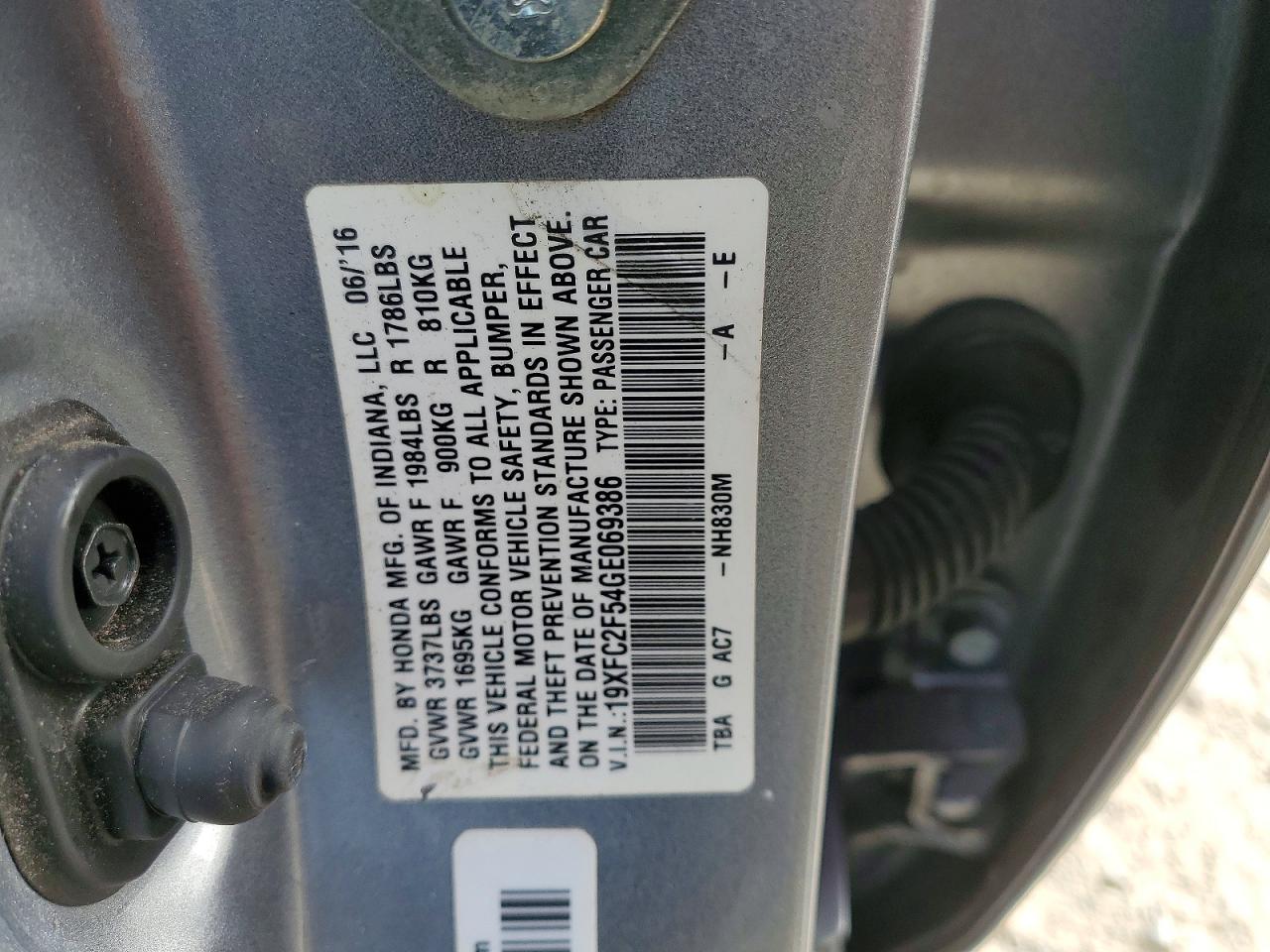 2016 HONDA CIVIC LX photo 23