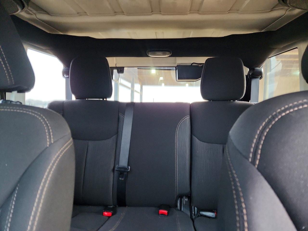 2015 JEEP WRANGLER UNLIMITED RUBICON photo 28