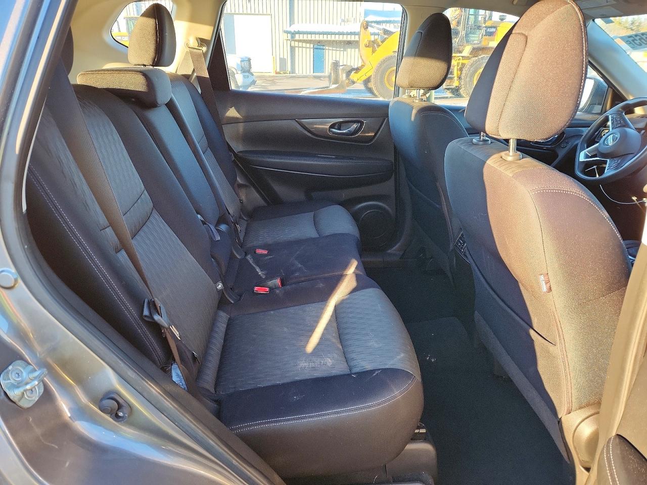 2018 NISSAN ROGUE S photo 10