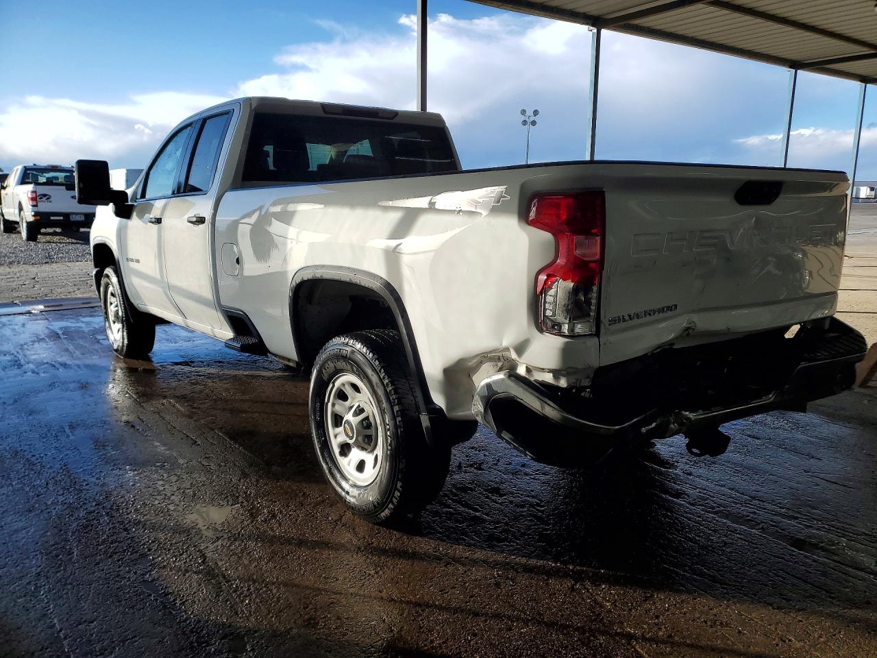 2025 CHEVROLET SILVERADO K3500 photo 2