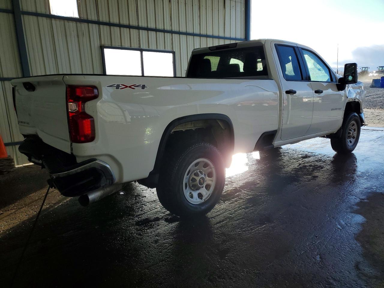 2025 CHEVROLET SILVERADO K3500 photo 3