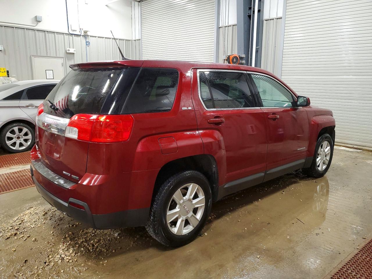 2012 GMC TERRAIN SLE photo 7