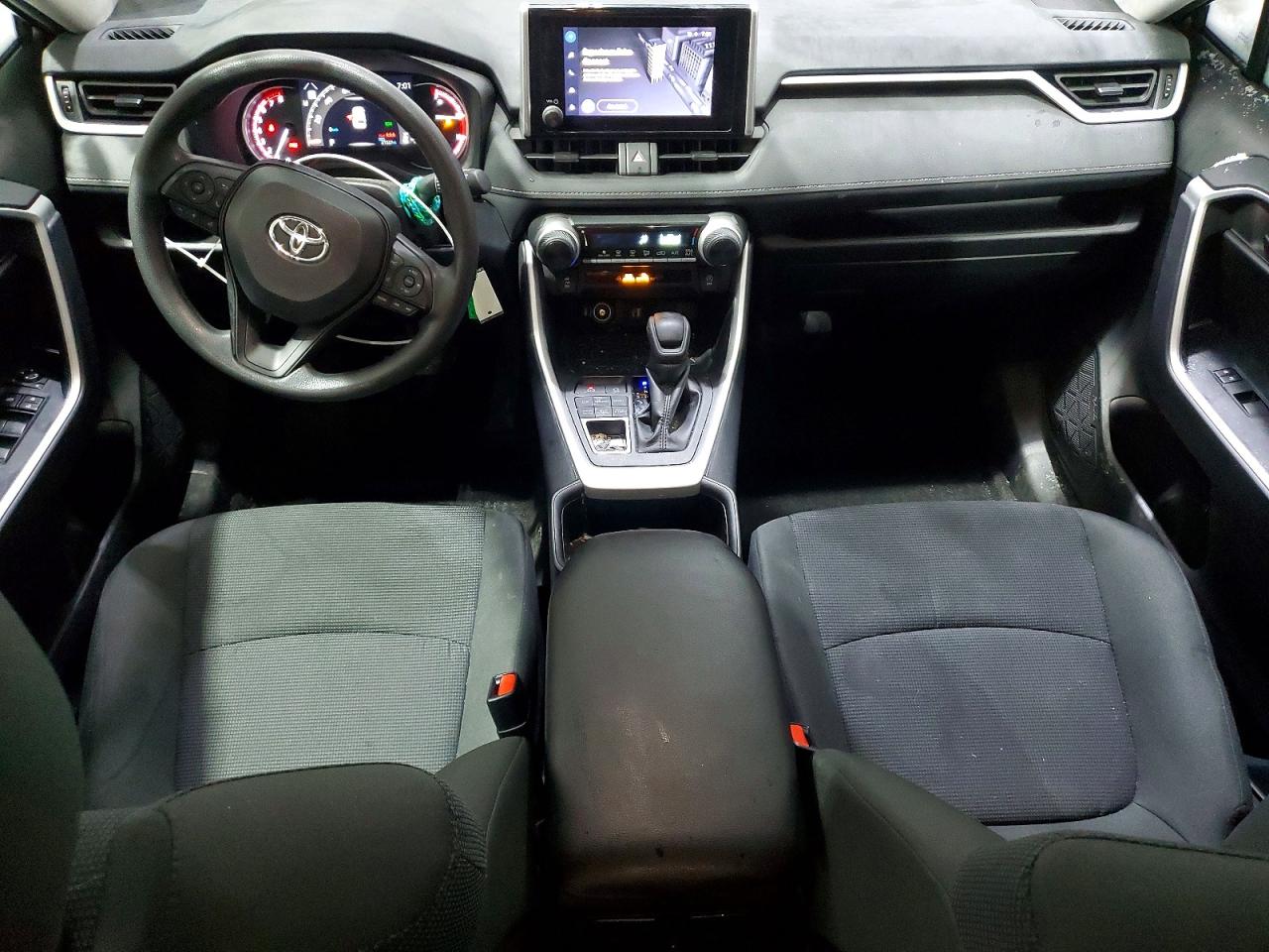 2024 TOYOTA RAV4 LE photo 22