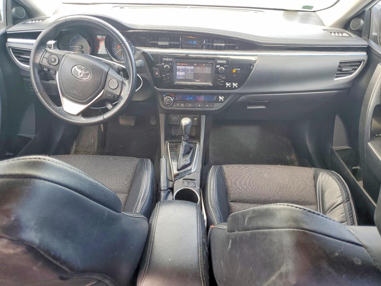 2014 TOYOTA COROLLA L photo 15