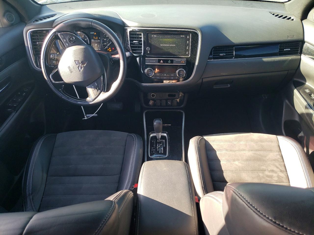 2019 MITSUBISHI OUTLANDER SE photo 15