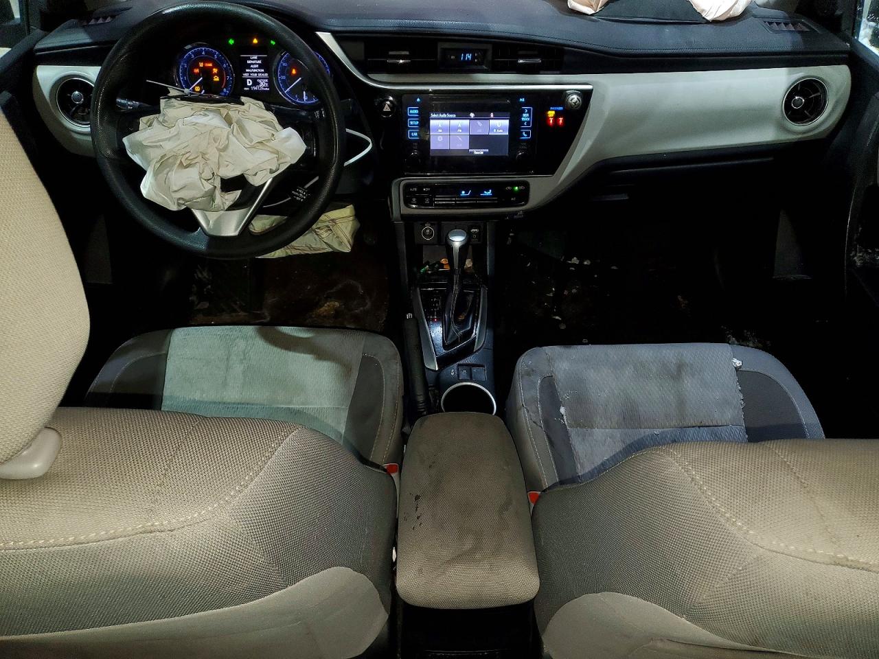 2018 TOYOTA COROLLA L photo 15