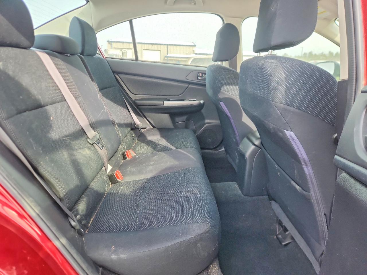 2015 SUBARU IMPREZA photo 10
