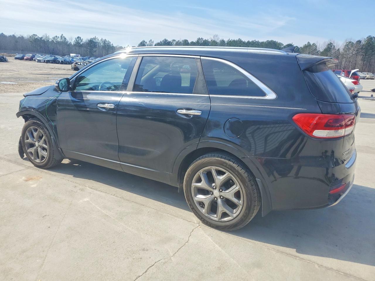 2017 KIA SORENTO SX photo 2