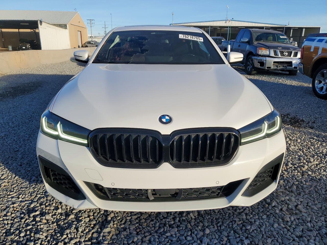 2022 BMW 530 XI photo 9