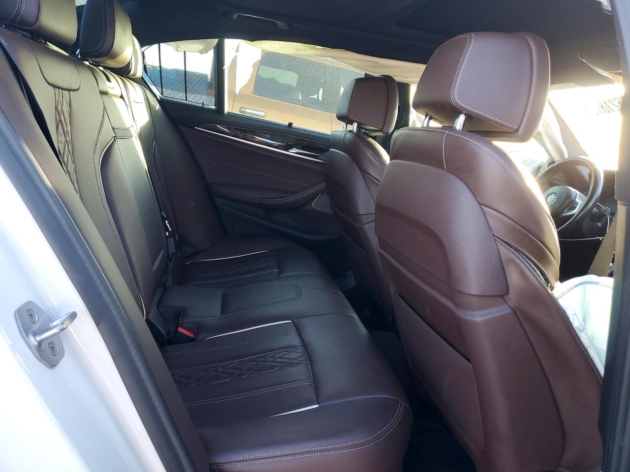2022 BMW 530 XI photo 19