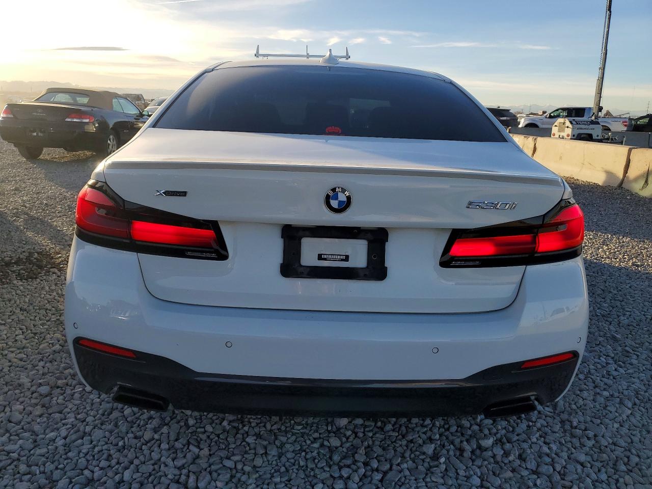2022 BMW 530 XI photo 11