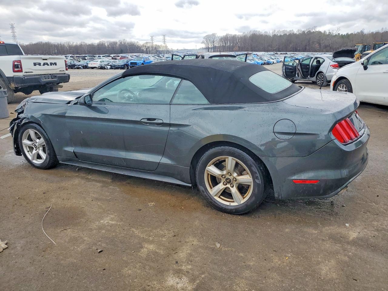 2016 FORD MUSTANG photo 3