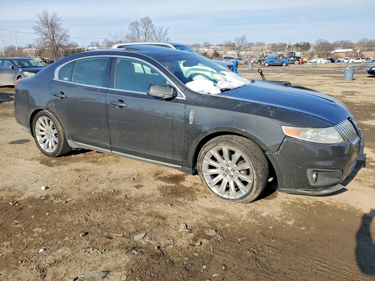 2010 LINCOLN MKS photo 4
